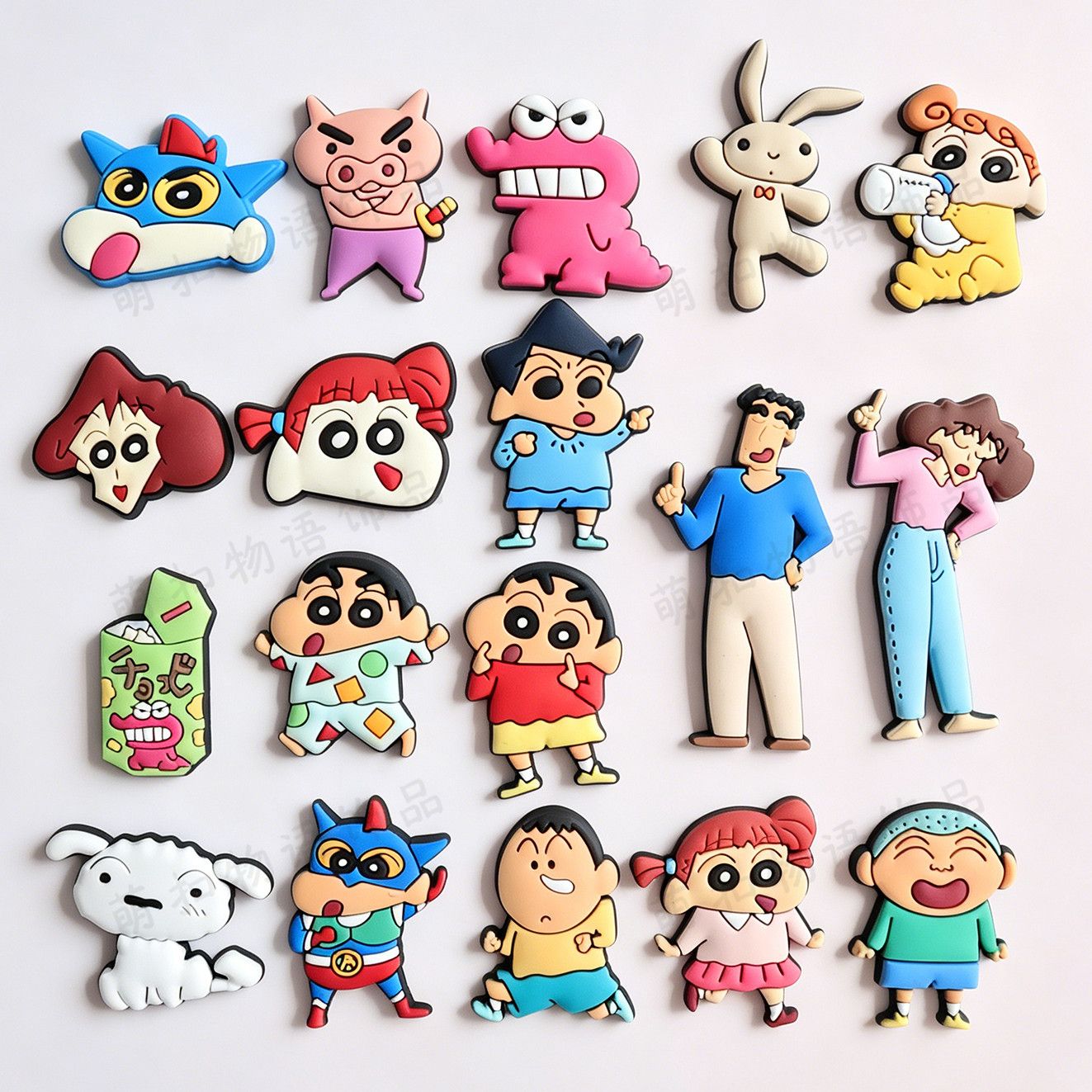 クレヨンしんちゃんシューズフラワーアクセサリー可愛いDIYデ - Cosplay Prop Diy のレビューと価格